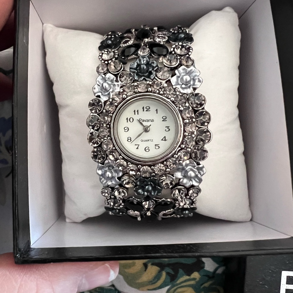Pavana bangle watch.  New in box. Gray, pewter, black.